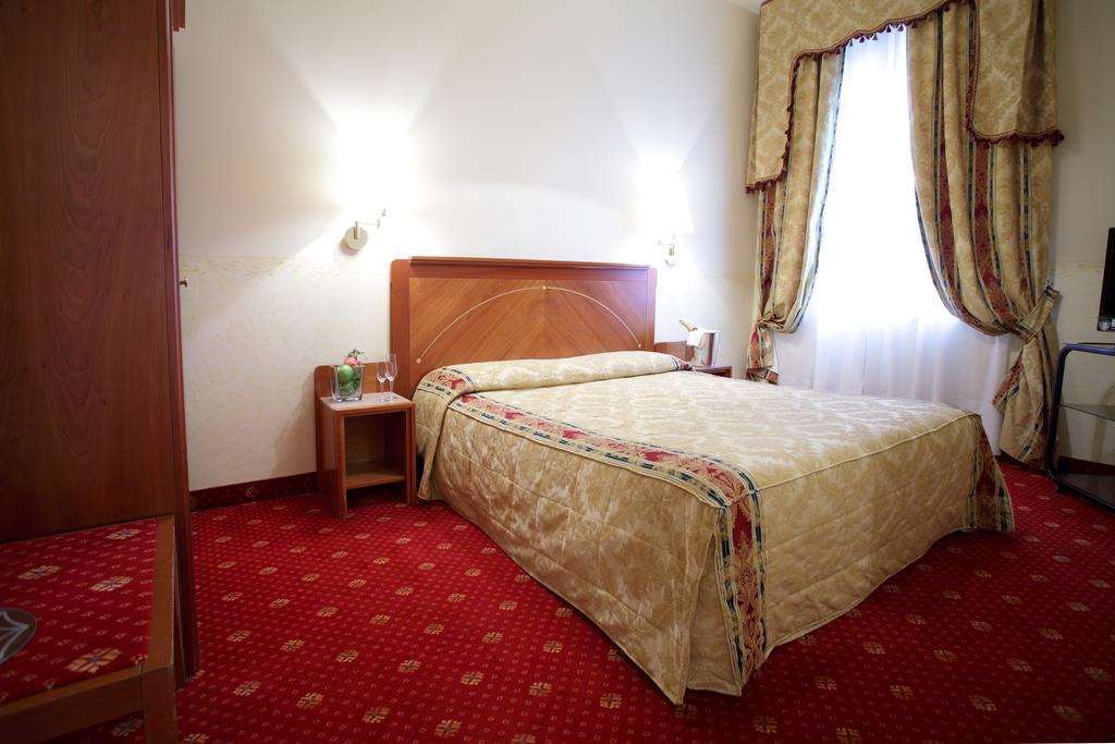 Rechigi - Adults Only 4*